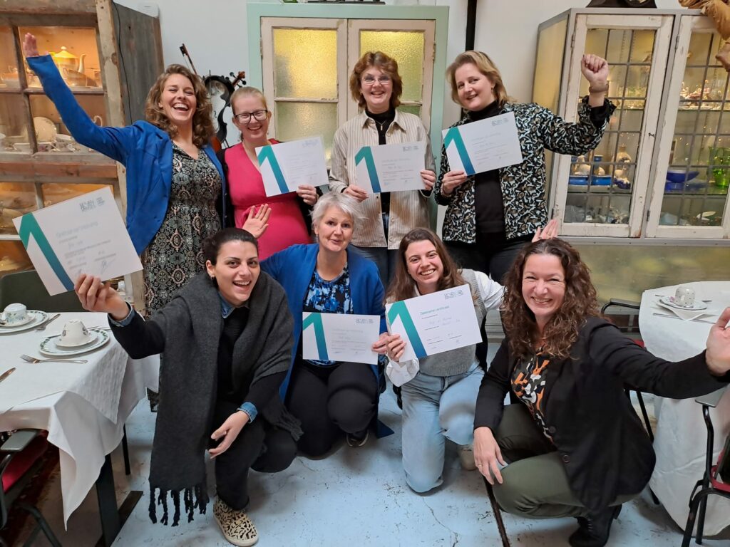 Uitreiking van SevenSenses Certificate aan het PAO team MeerZicht in Actie